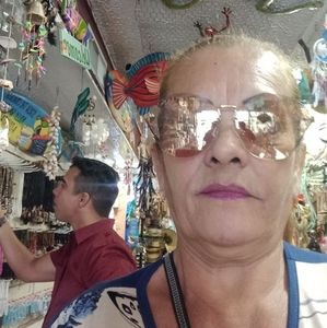 Meet your Posher, Maricela